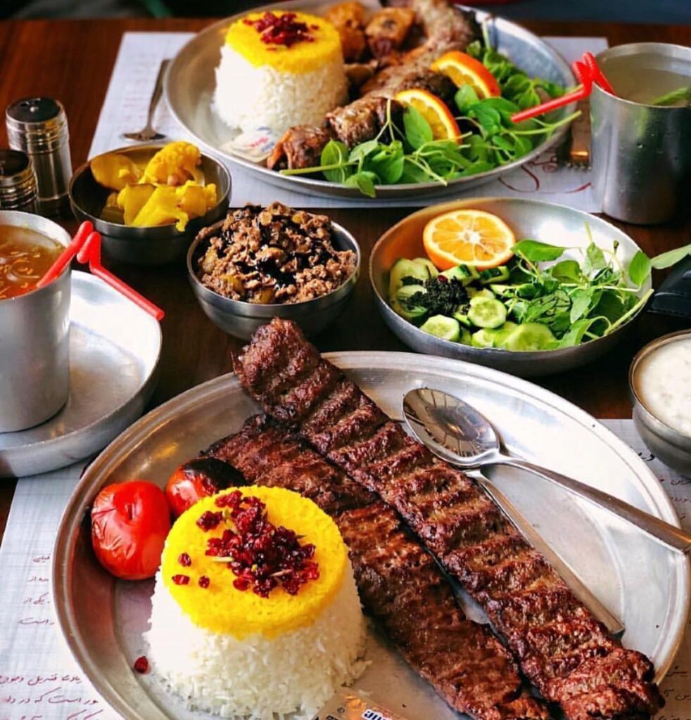 بهترین رستوران گیلکی تهران آویشو