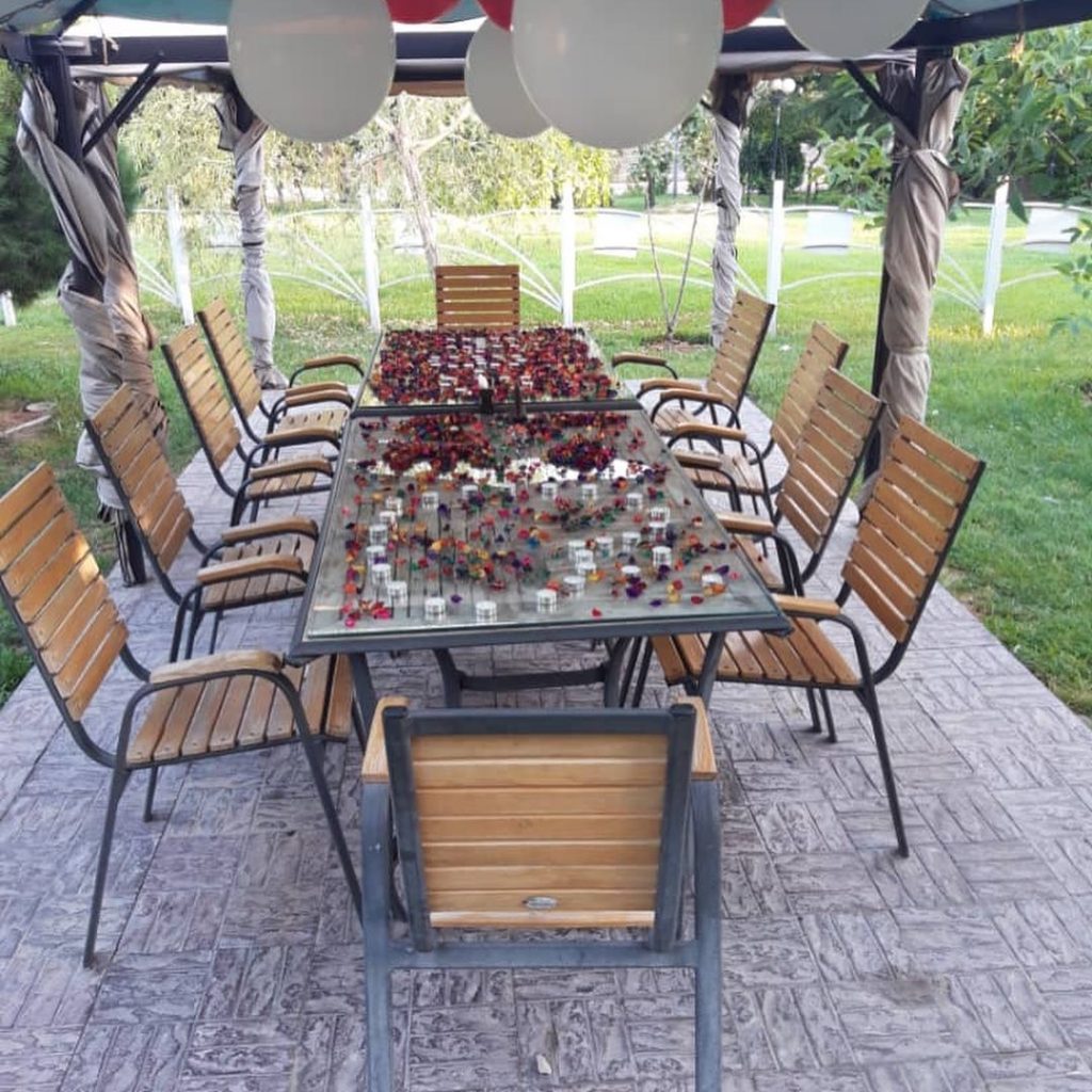 کافه روباز غرب تهران لیو