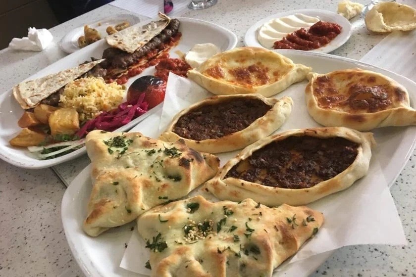 عروس لبنان رستوران بین المللی تهران
