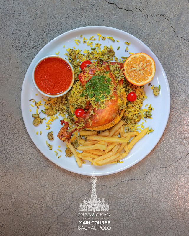 رستوران چراغان با غذاهای با کیفیت