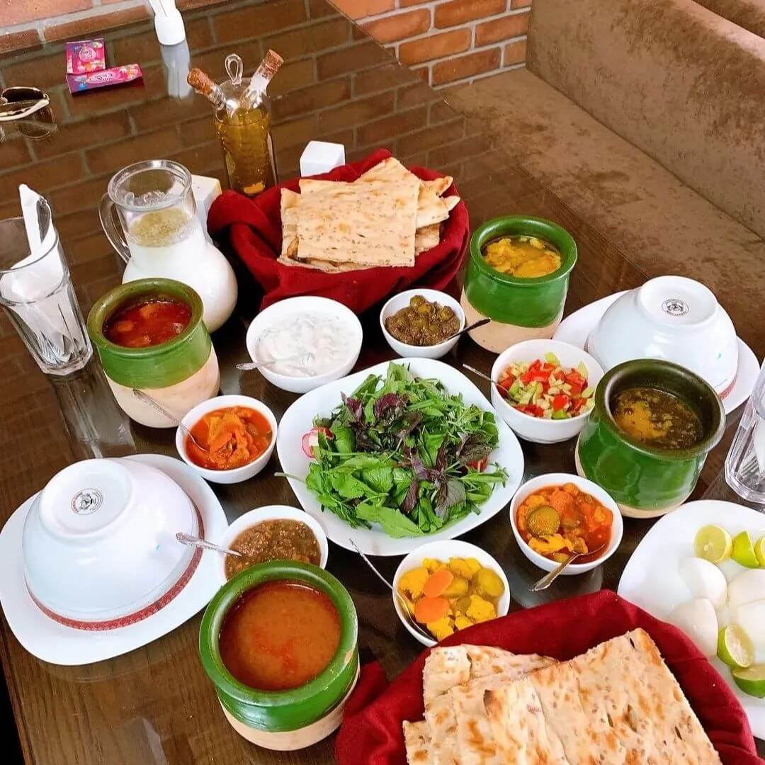 آبگوشت‌های رستوران تیلیت