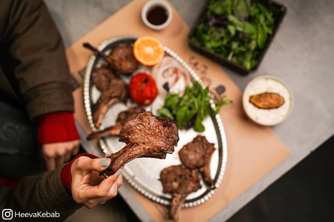 بهترین شیشلیک تهران در رستوران هیوا