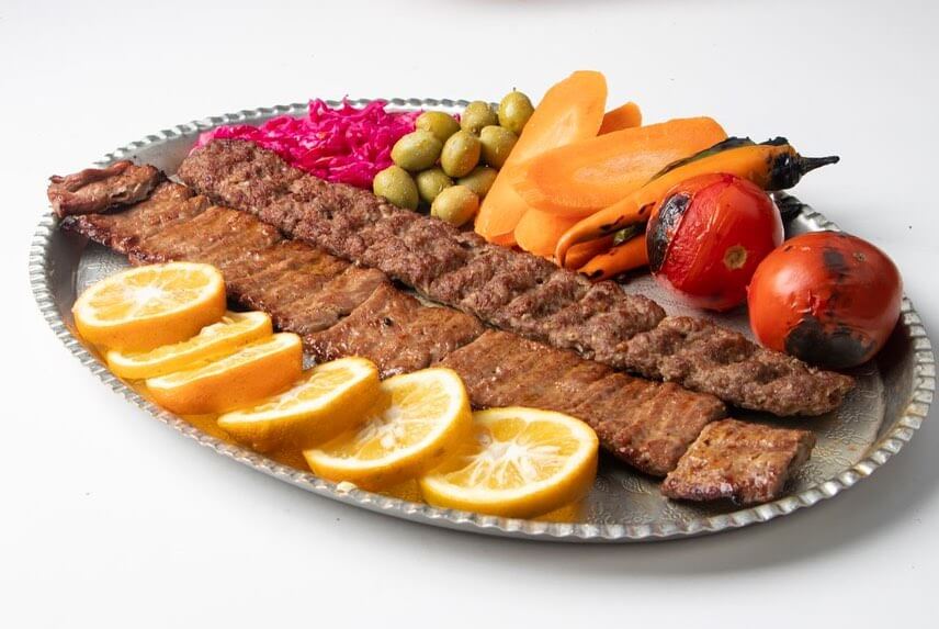 کباب برگ و کباب کوبیدهی کباب ناب بناب