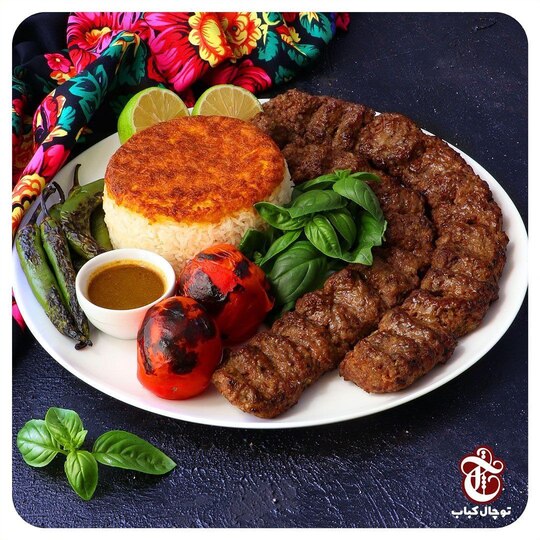 کباب‌سرای توچال با 40 سال سابقه