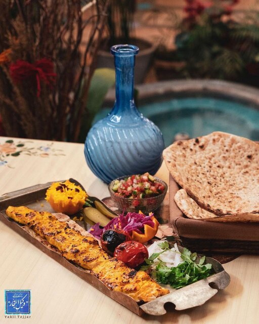 جوجه‌کباب رستوران وکیل‌التجار