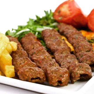 کباب در رستوران گراند هتل از بهترین رستوران هتل های تهران