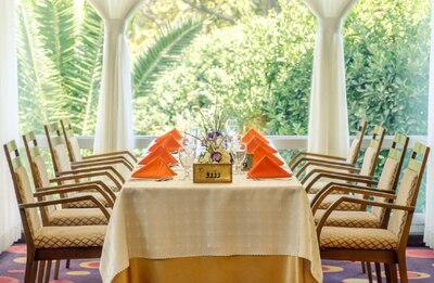 رستوران گلستان در طبقه همکف هتل هما