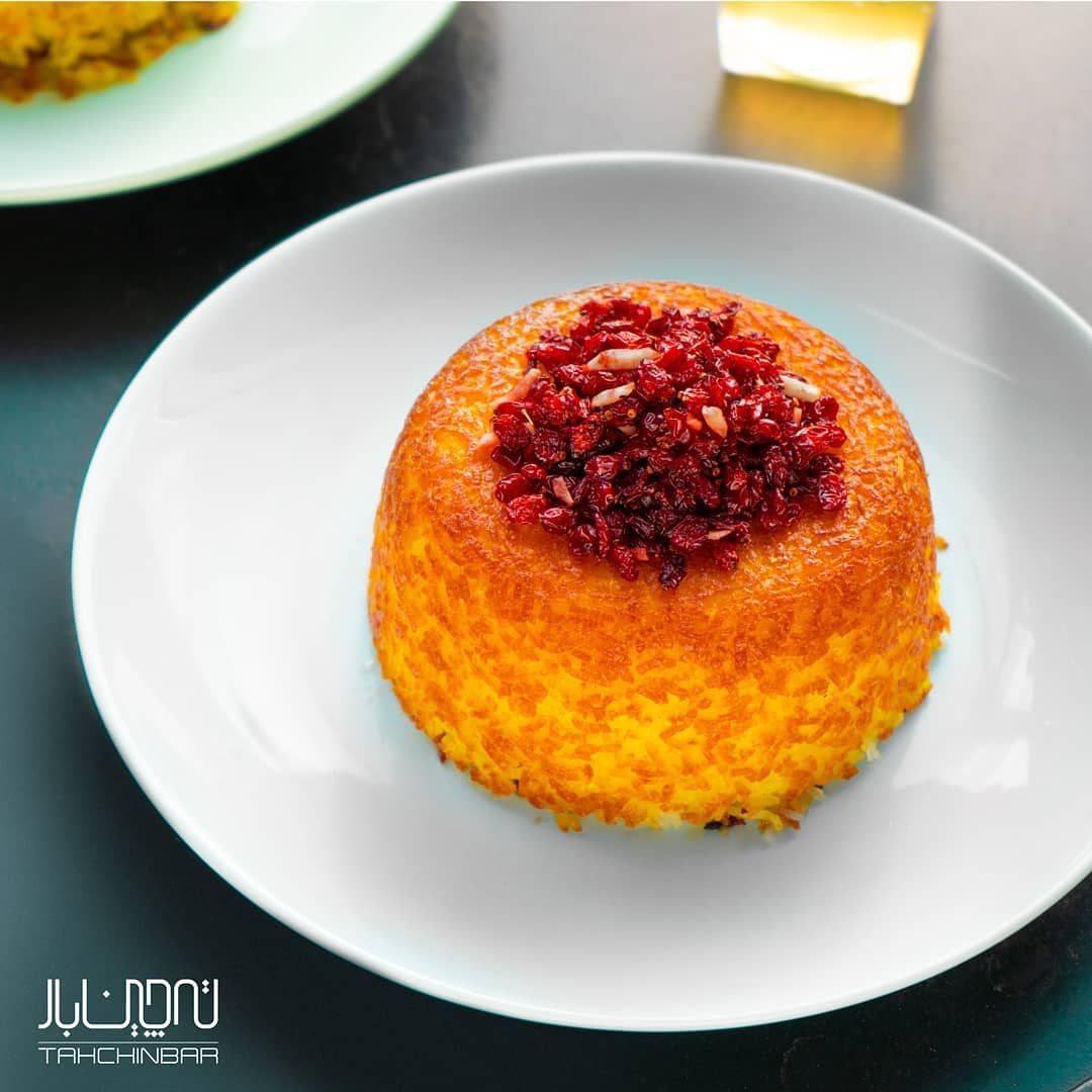 ته چین آلبالوپلو در ته چین بار اپال