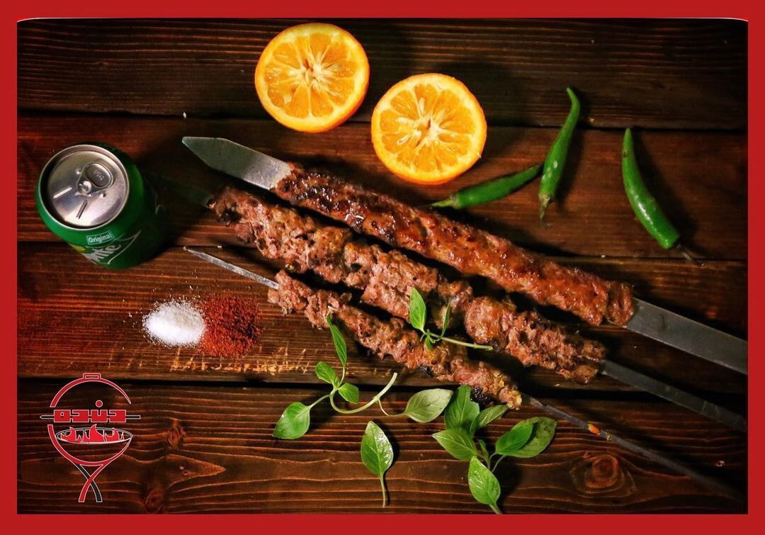 انواع غذاهای گوشتی در رستوران دنده شیش