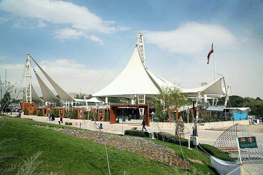 رستوران های پل طبیعت در فودکورت جزیره