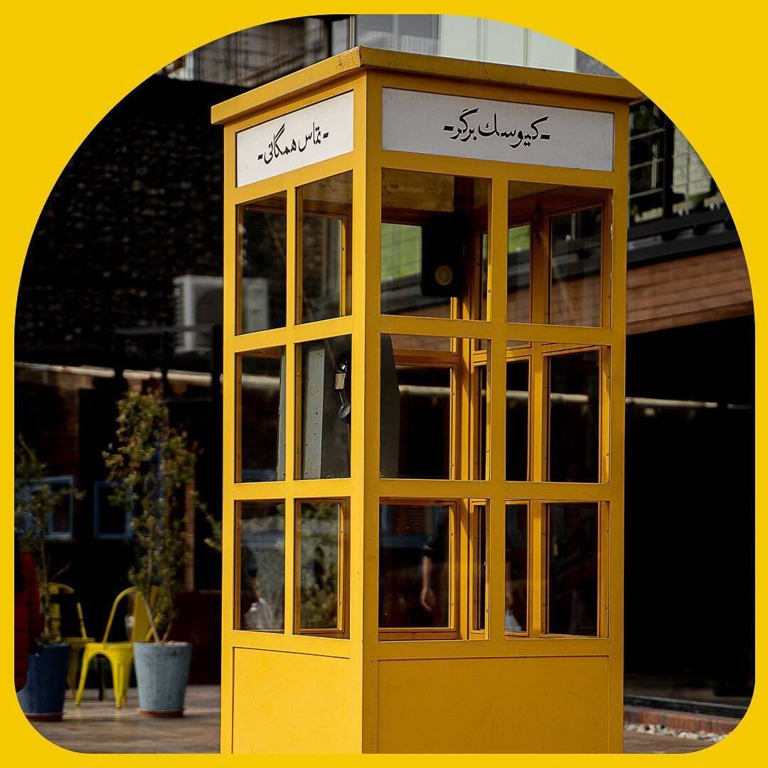 دکوراسیون کیوسک برگر ذر پارک آب و آتش