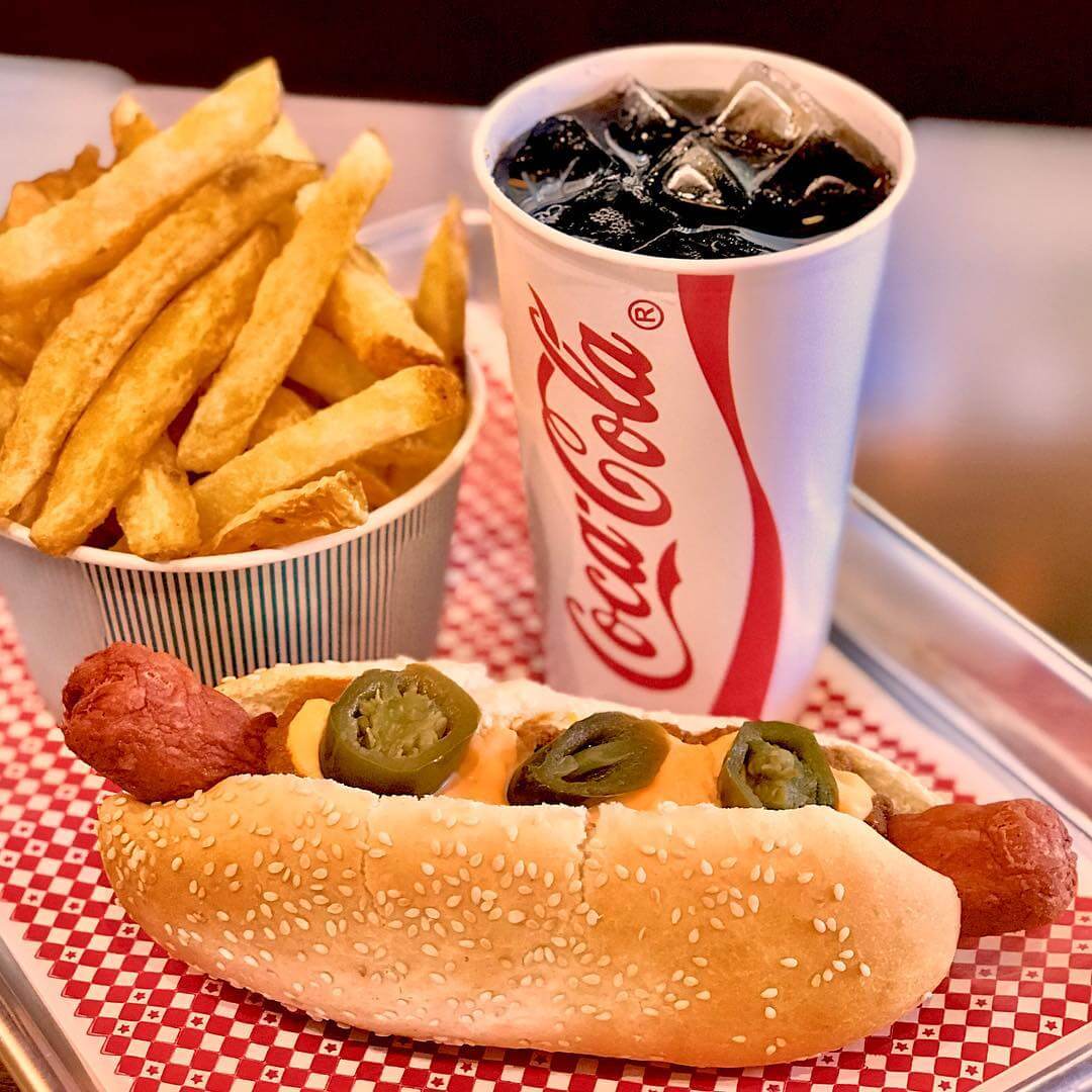 مینی هات داگ فست فود گامبی در مجتمع پالادیوم