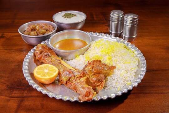 چلو ماهیچه رستوران هفت برادران حاج عباسی 