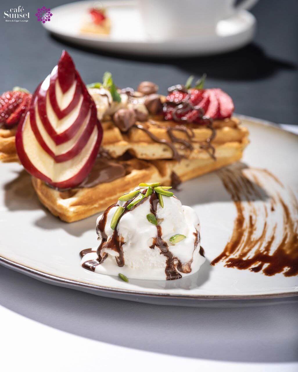 کافه سانست در فهرست کافه شبانه روزی تهران