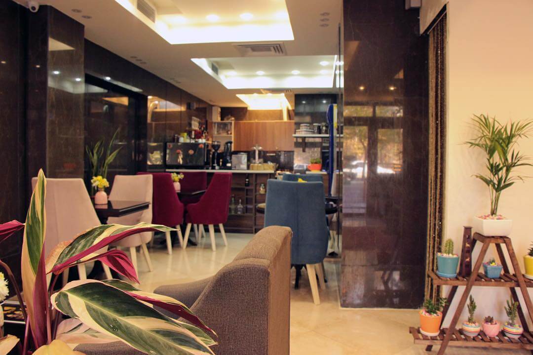 فضای داخلی کافه رستوران خانوداگی سیتی