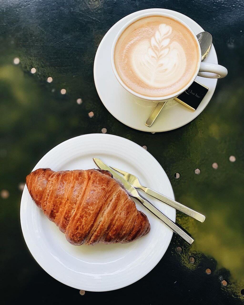 کروسان و لته در چایبار از بهترین کافه های شمال تهران