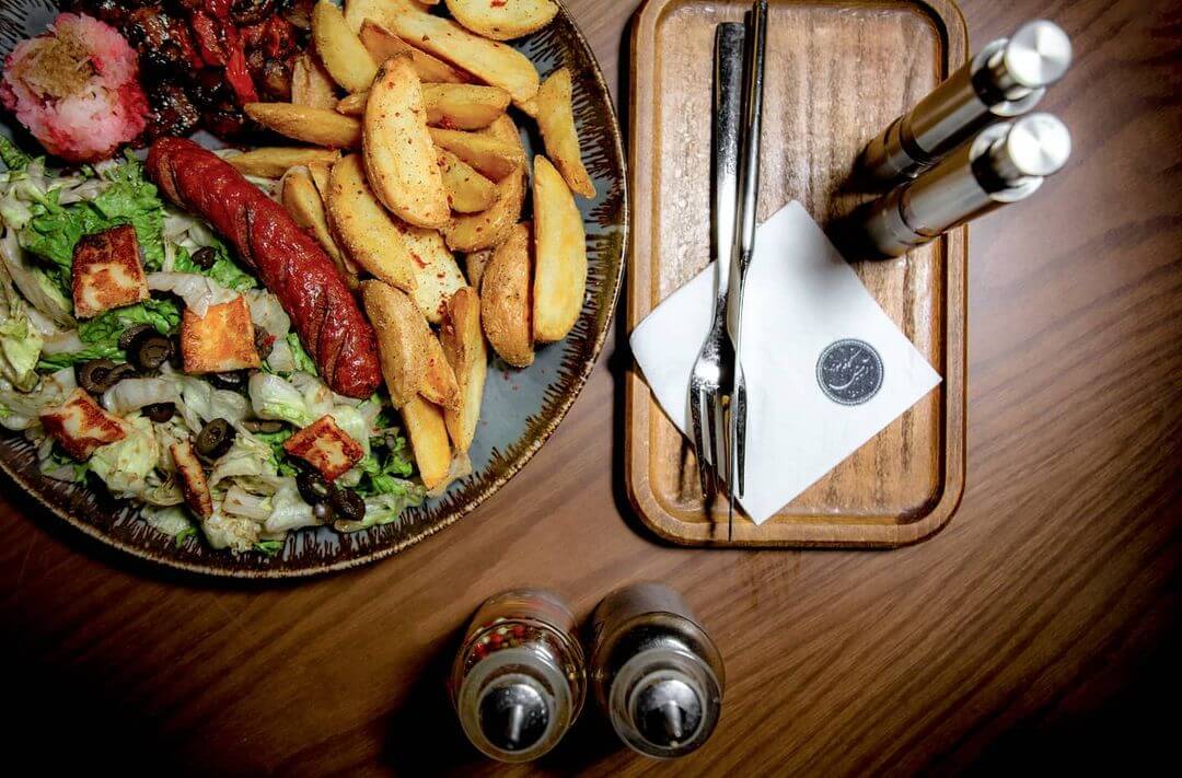 فست فود نزدیک هفت تیر