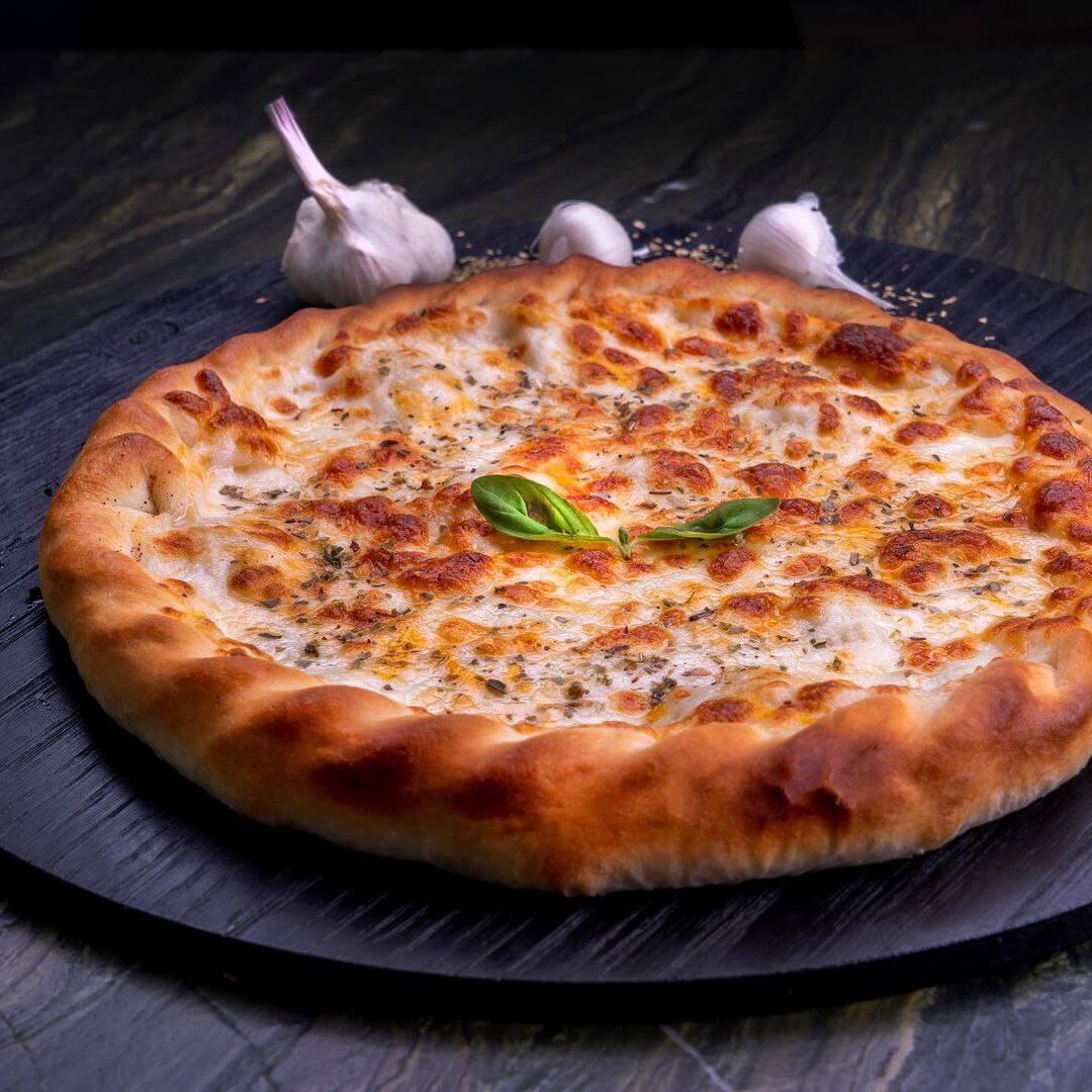 نان سیر کافه پیتزا ونیز