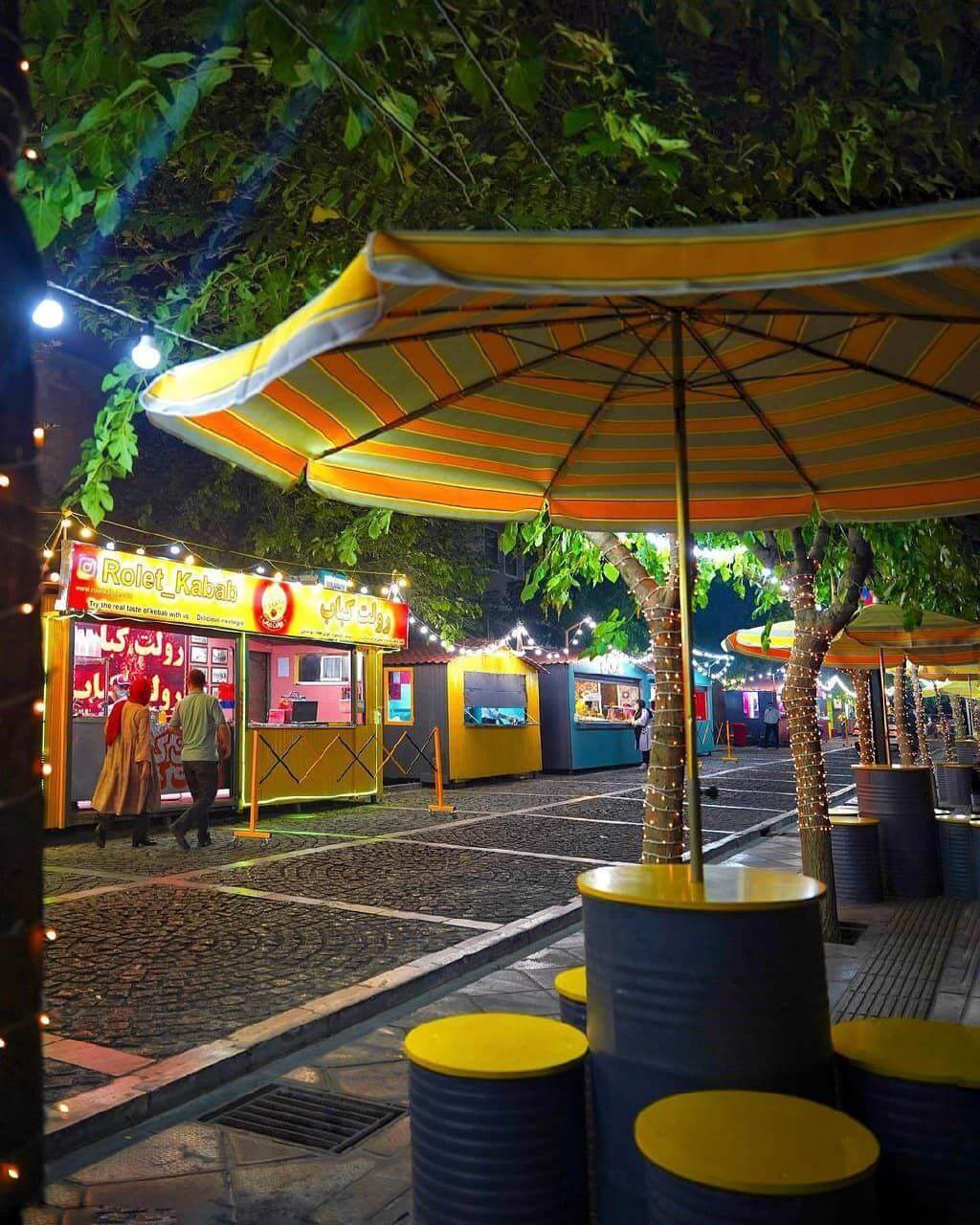 پرسهزنی در خیابان فست فود تهران