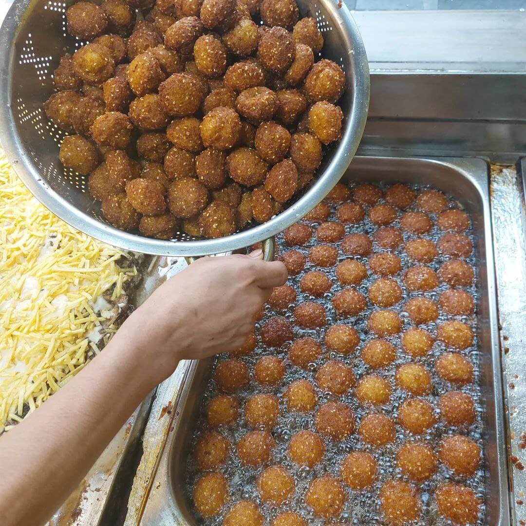 غذای خیابانی فلافل سیتی شعبه گذر باب همایون