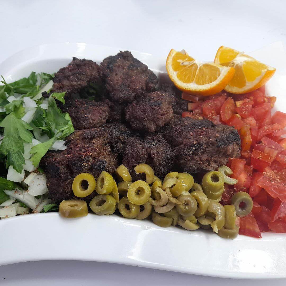 کباب ترکیهای شیدا فود در خیابان سی تیر